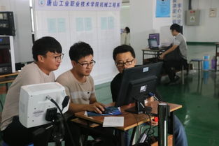 2018中國(guó)技能大賽河北省選拔賽計(jì)算機(jī)程序設(shè)計(jì)員培訓(xùn)在唐工院順利開展